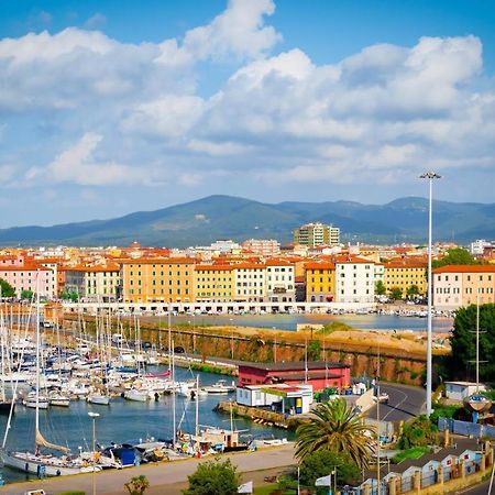 Casa L' Aurora Viola Lägenhet Livorno Exteriör bild