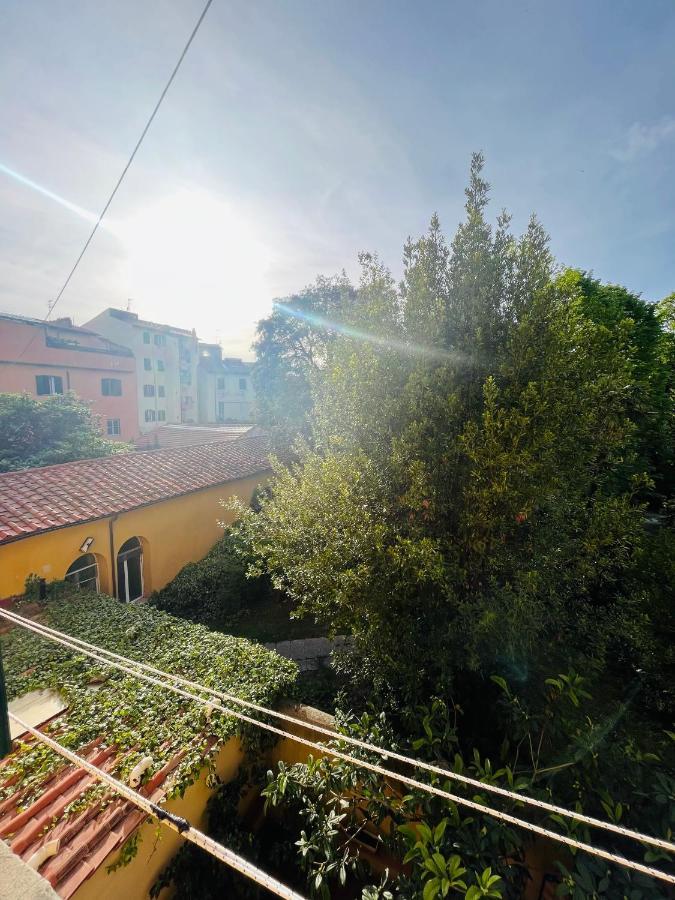 Casa L' Aurora Viola Lägenhet Livorno Exteriör bild